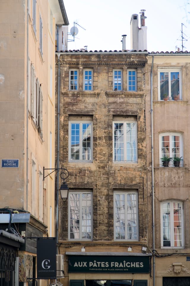 AUX PÂTES FRAÎCHES
