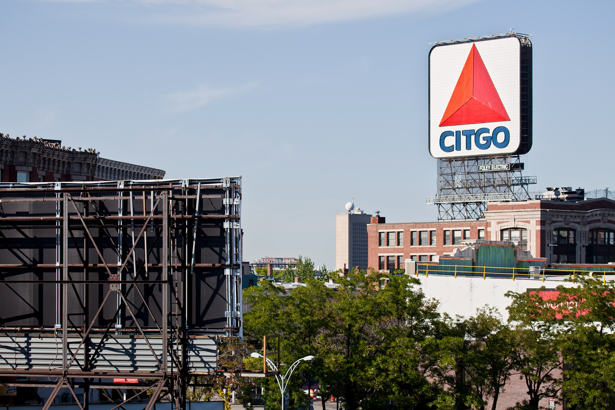 Citgo Sign - Canon - Canon EOS 5D Mark II - EF100-400mm f/4.5-5.6L IS USM