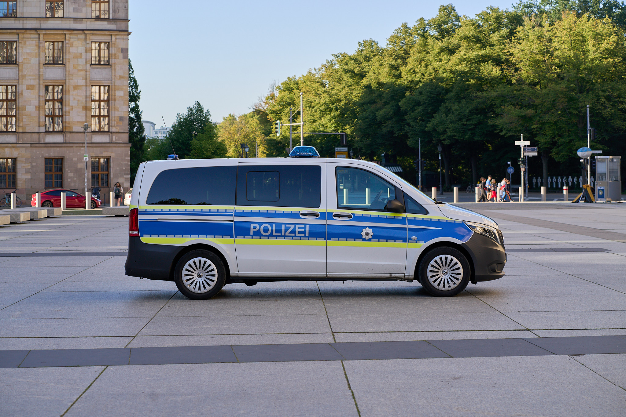 Polizei - SONY - SONY ILCE-7RM3 - FE 85mm F1.8